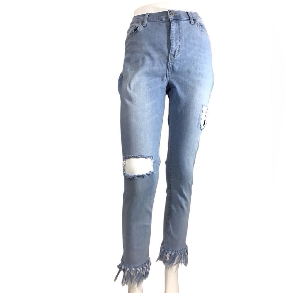 Free People Greatest Height Distressed Fray Hem Light Blue Jeans Size 31